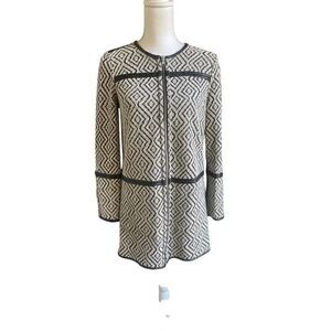 Marc Jacobs Full Zip Reversible Coat/ Dress / Black/ Tan Size 6